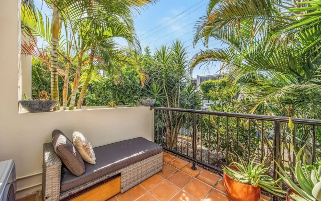 Premium 1 Bedroom Apartment Sleeps 4