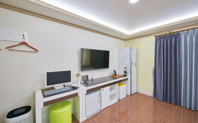 Hound Hotel Sangmu