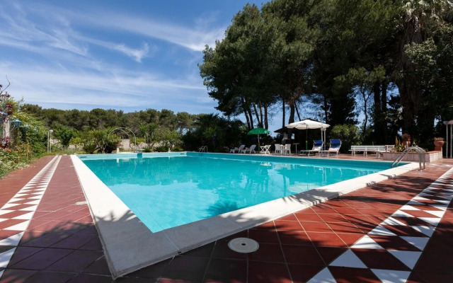 Villa Carmen With Garden And Pool