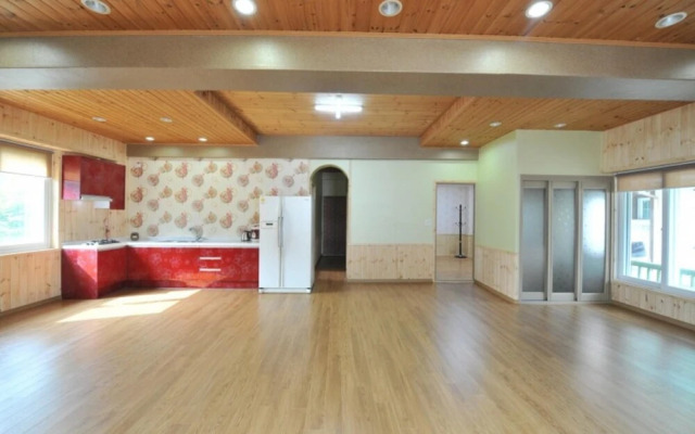 Gapyeong Top Pension