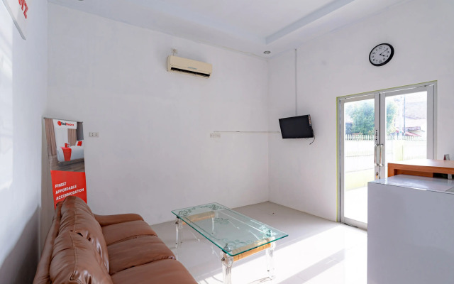 RedDoorz Syariah near UISU Medan