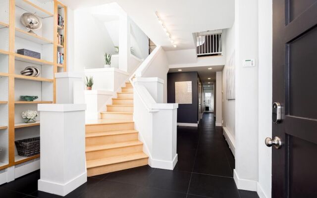 Chic City Park Home Rooftop Deck Views