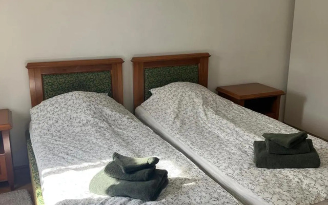 Ruhige Wohnung in Helenental