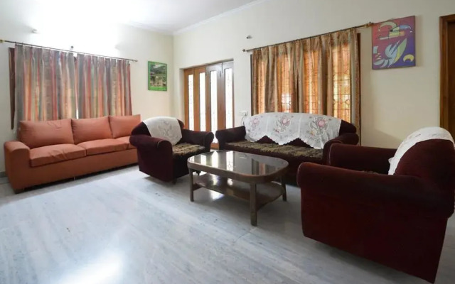 OYO 1117 Hotel VN Guest House
