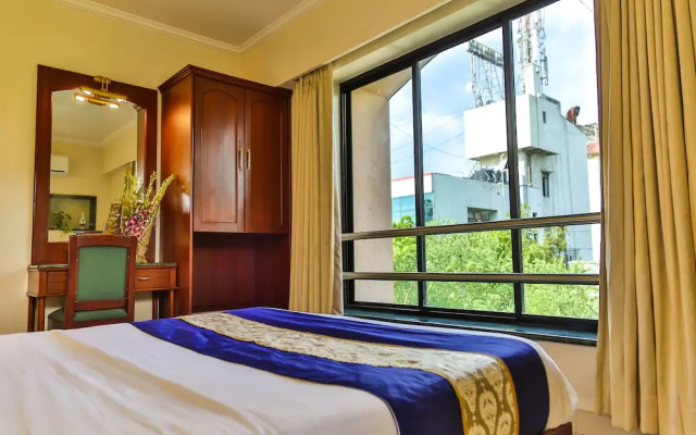 Lotus Hotel