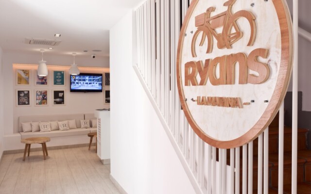 Ryans La Marina