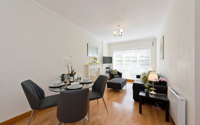 Sweet Inn - ContemporaryCharlotteQuay II