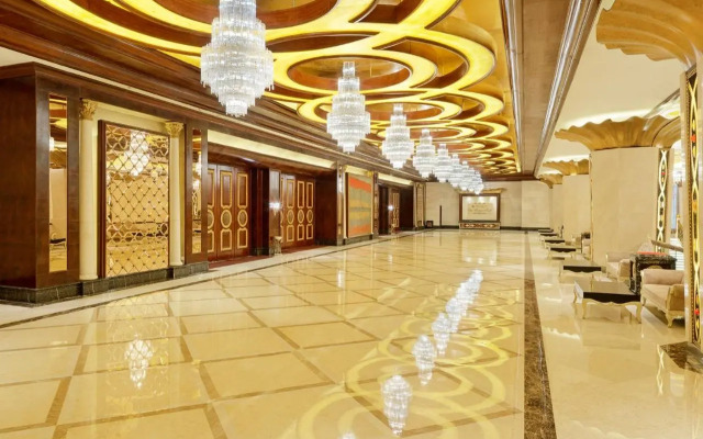 Regal Palace Hotel 5 Star