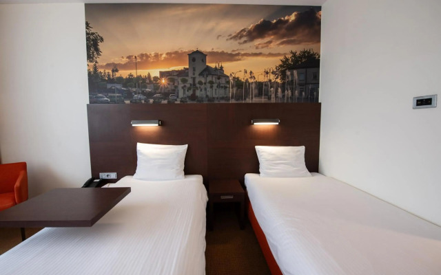 Hotel DeSilva Warszawa Piaseczno