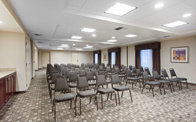 Hampton Inn & Suites Oakland Airport-Alameda