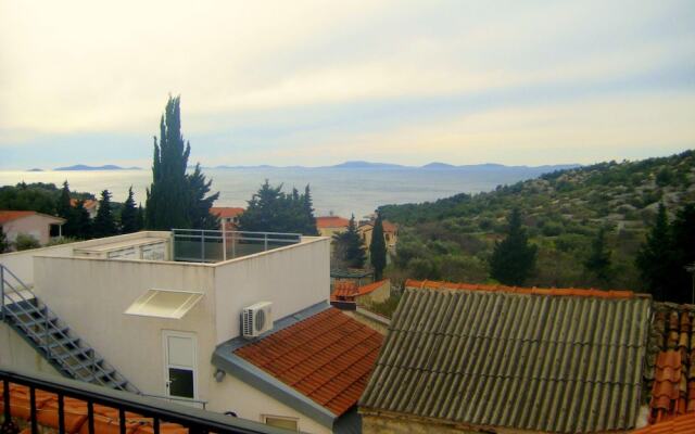 Apartment With one Bedroom in Murter, With Wonderful sea View, Balcony