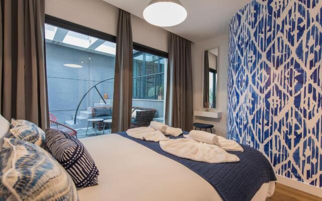 Lovelystay - Modern And Colourful Flat in the Heart of Graça