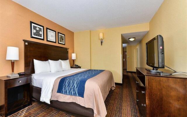 Quality Suites Tinton Falls