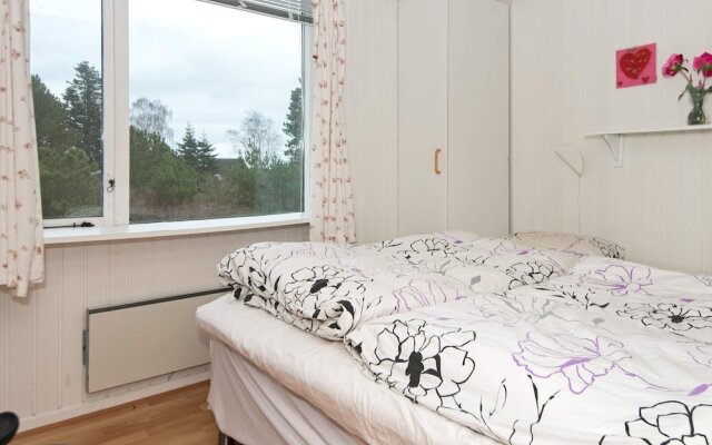 6 Person Holiday Home in Ebeltoft