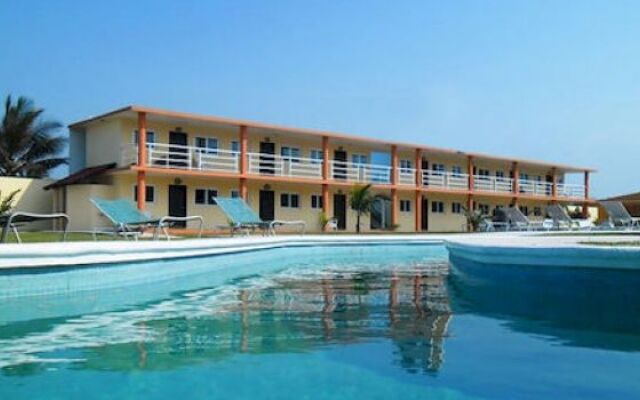 Hotel La Roca Natural