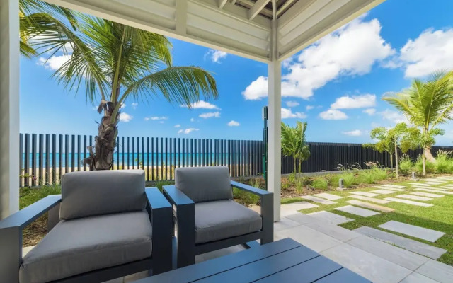 Zenbreak Allure #502, Beachfront Penthouse