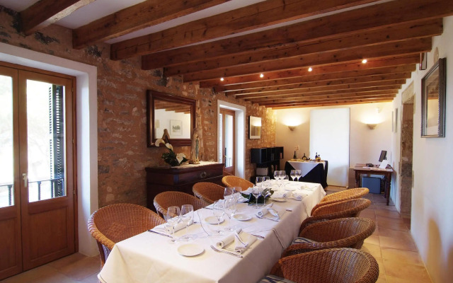 Casal Santa Eulàlia Hotel