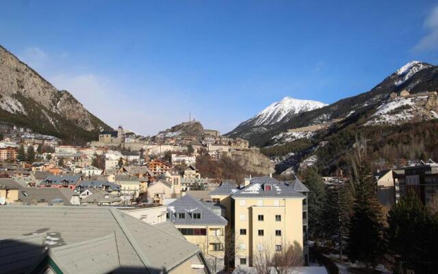 Appartement Briançon, 1 pièce, 4 personnes - FR-1-330C-116