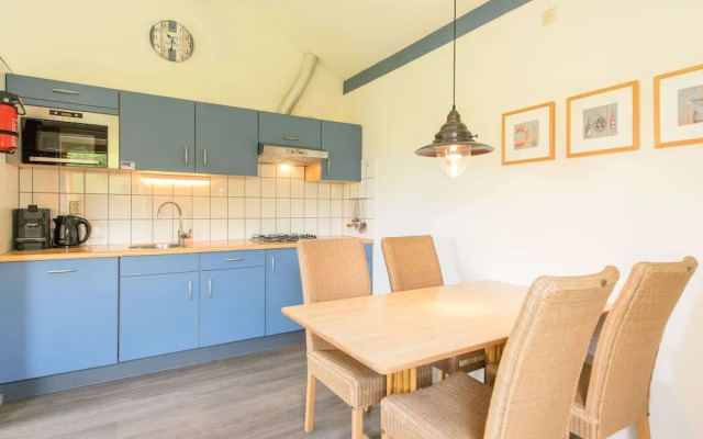 Comfortable Bungalow With Dishwasher Near the Beach