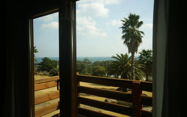 Sunny Day Jeju Pension