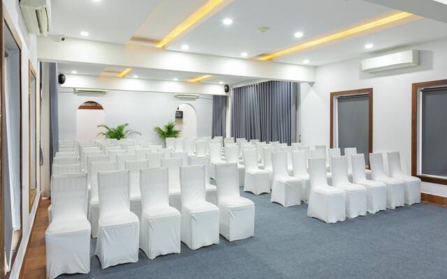 Blanc Smith Hotel