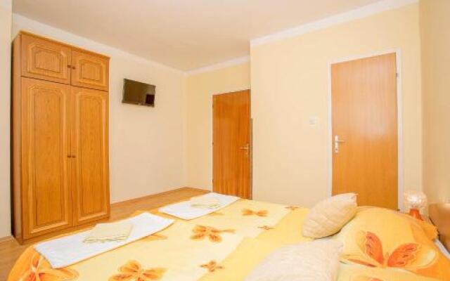 Villa Padova S4 1 Br Apts