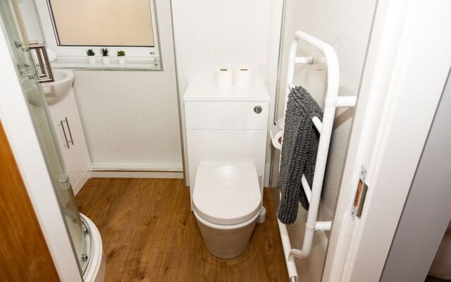 Alexander Apartments Studios