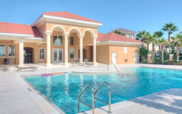 Royal Swan - Three Bedroom Home