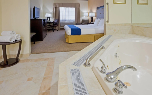 Holiday Inn Express & Suites Absecon-Atlantic City by IHG