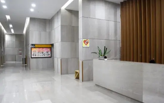 Yun Jan  Xi  She Hotel (Chongqing Dashiba Metro Station)