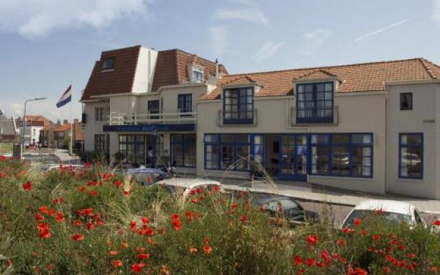 Strandhotel Duinheuvel