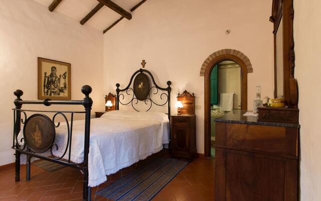 Gorgeous Holiday Home in Montecatini Val di Cecina with Pool