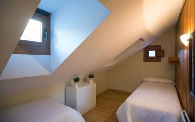 Foratata by Keywii. 6paxs. Sallent de Gallego