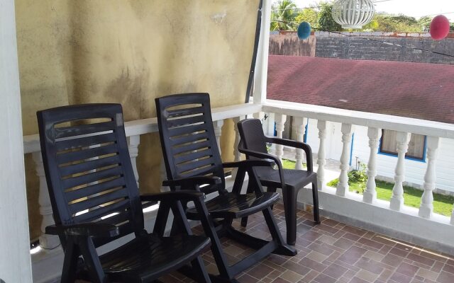 Room-green Sea Inn Villa Helen Kilometer