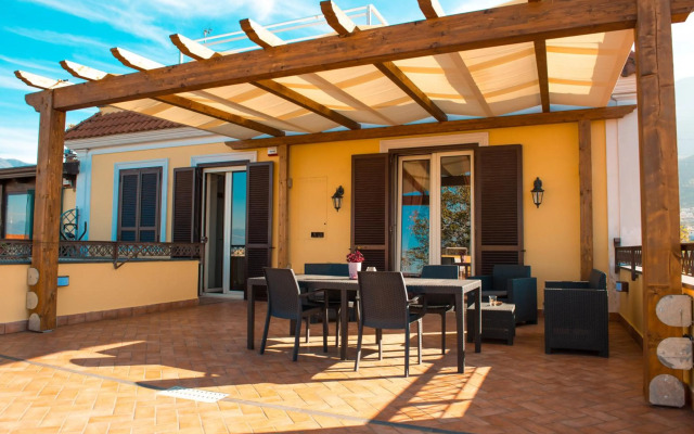 Viale Villa Arianna, 8