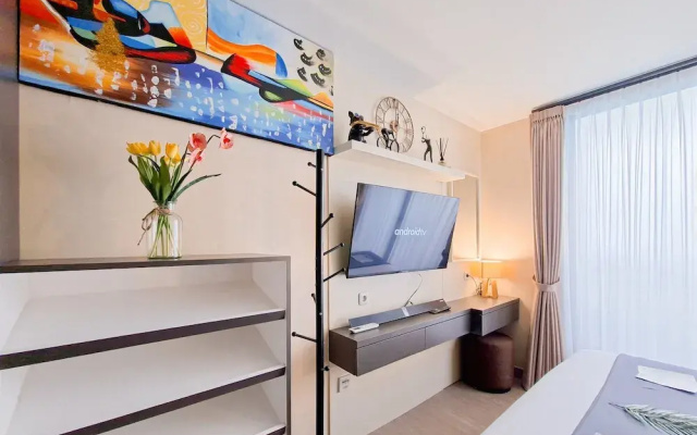 Strategic Studio At Apartment Collins Boulevard