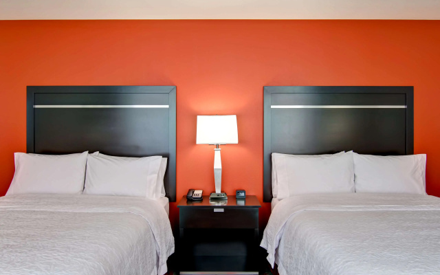 Hampton Inn & Suites Cincinnati-Downtown
