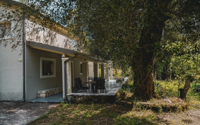 Dimoulitsa Villas Complex