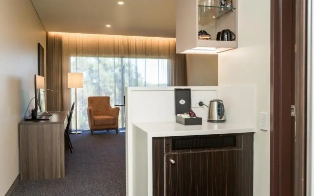 Alexandra Hills Hotel
