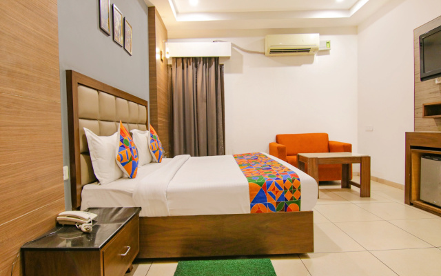 Fabhotel Citi Inn