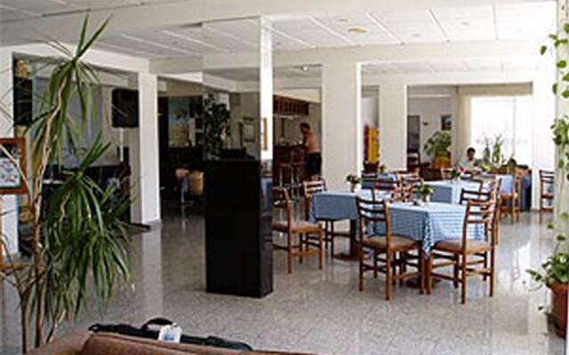 Valana Hotel Apartments