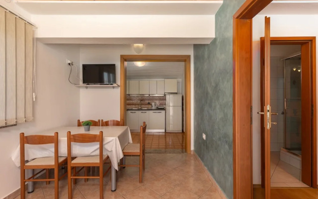 Beachfront Santa Maria 1 Apartment 4