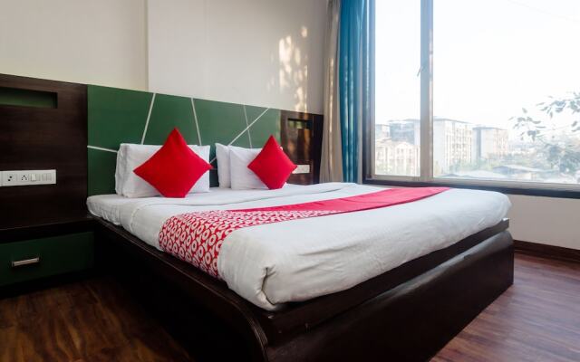 OYO 5699 Hotel Monarch Boutique