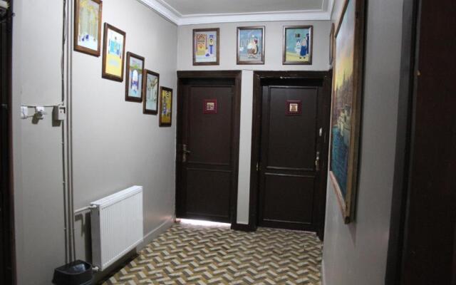 Bahaus Hostel