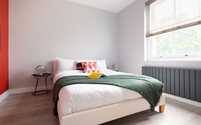 The Camden Retreat - Modern & Spacious 4BDR Home with Garden