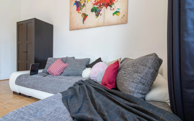 Yeshello Elegant Apartment near Central Vienna