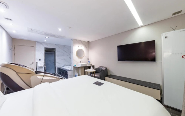 Daejeon Yuseong Bergen Hotel