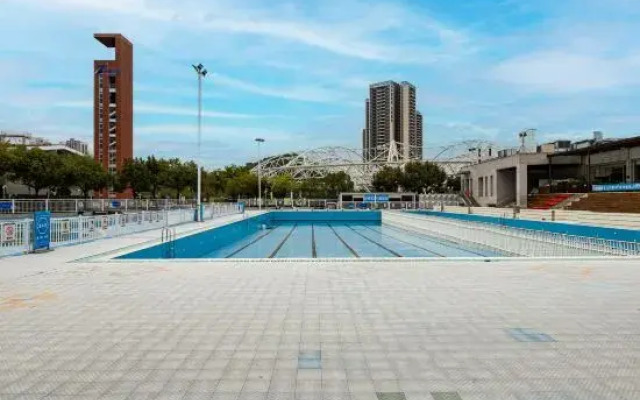 Xinrun Hua Hotel (Hongqiao Park Branch, Guangming City Station, Shenzhen)