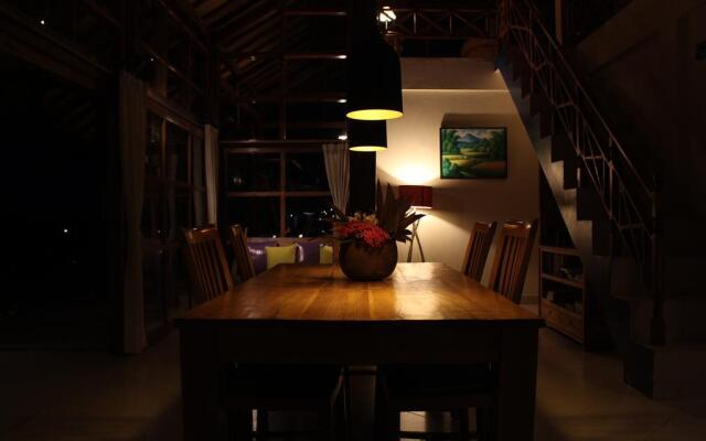 Ume Cantik Villa