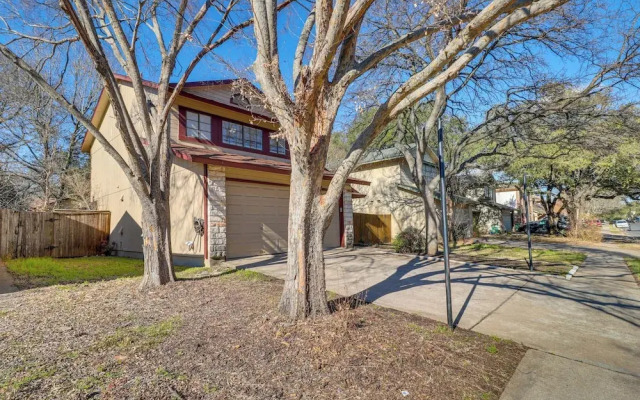 Austin Vacation Rental w/ Yard ~ 14 Mi to Downtown